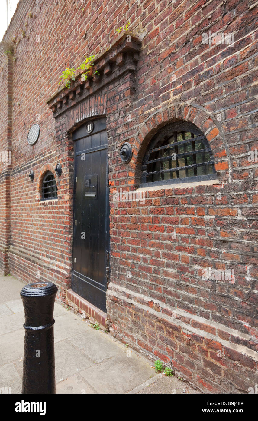 Lock up hires stock photography and images Alamy