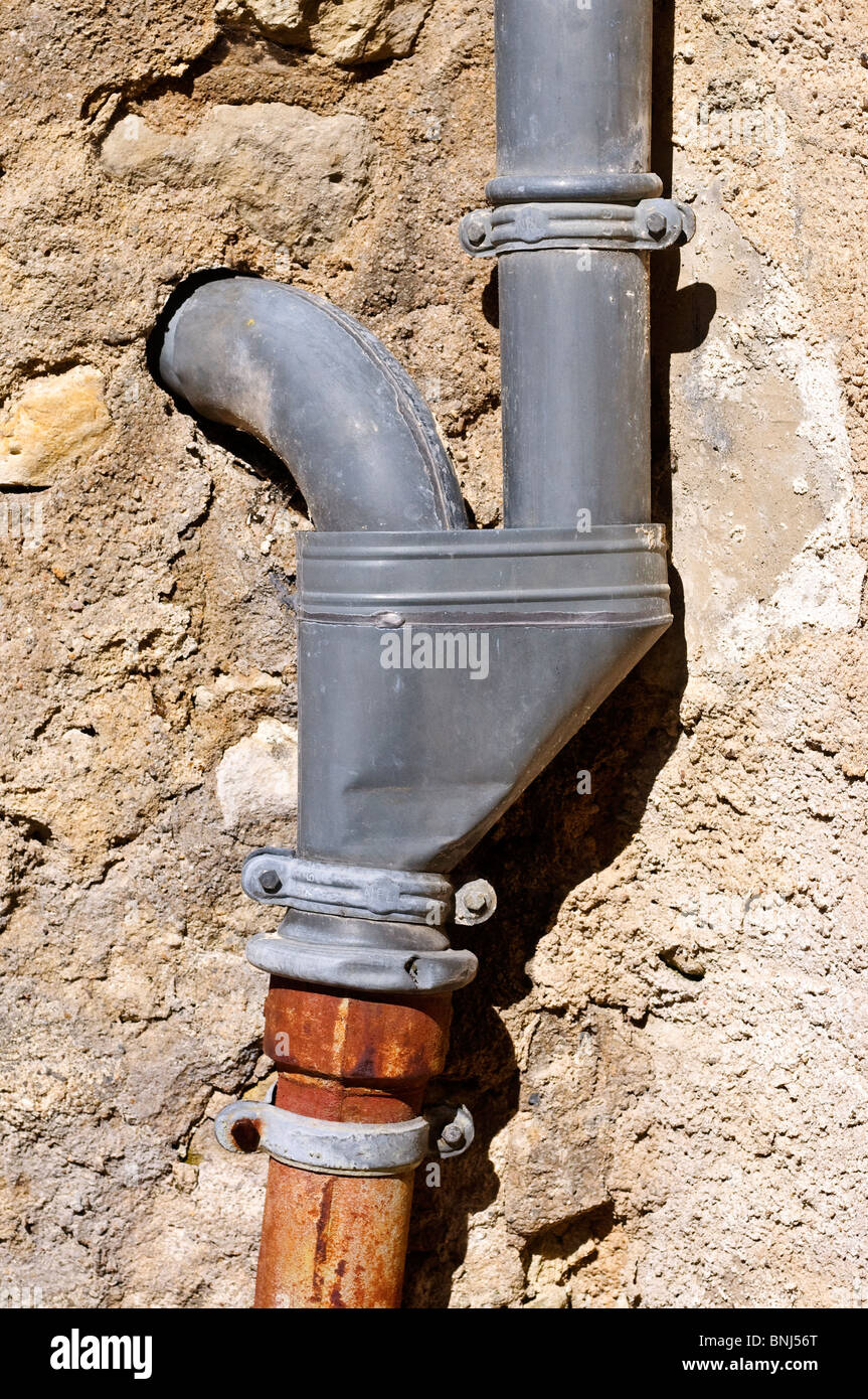 Rainwater hopper hires stock photography and images Alamy
