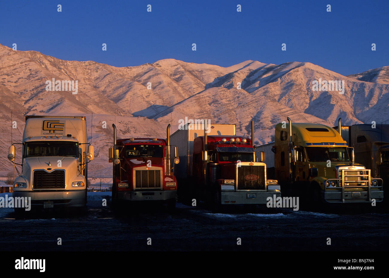 Usa nevada trucks truck parking hi-res stock photography and images - Alamy