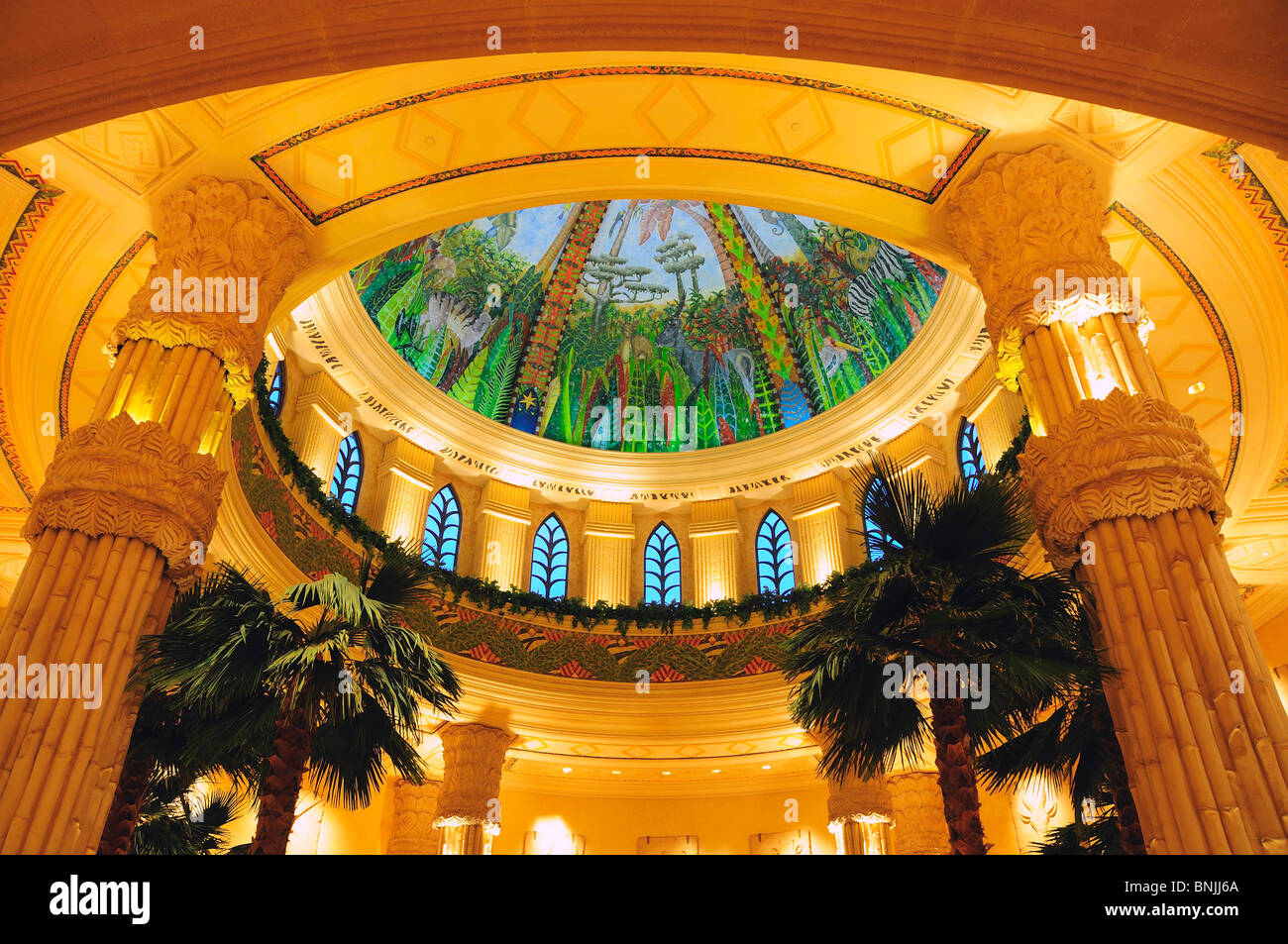 The Palace of the Lost City Sun city Entertainment Theme park North West South Africa indoors indoor inside dome buildling Stock Photo
