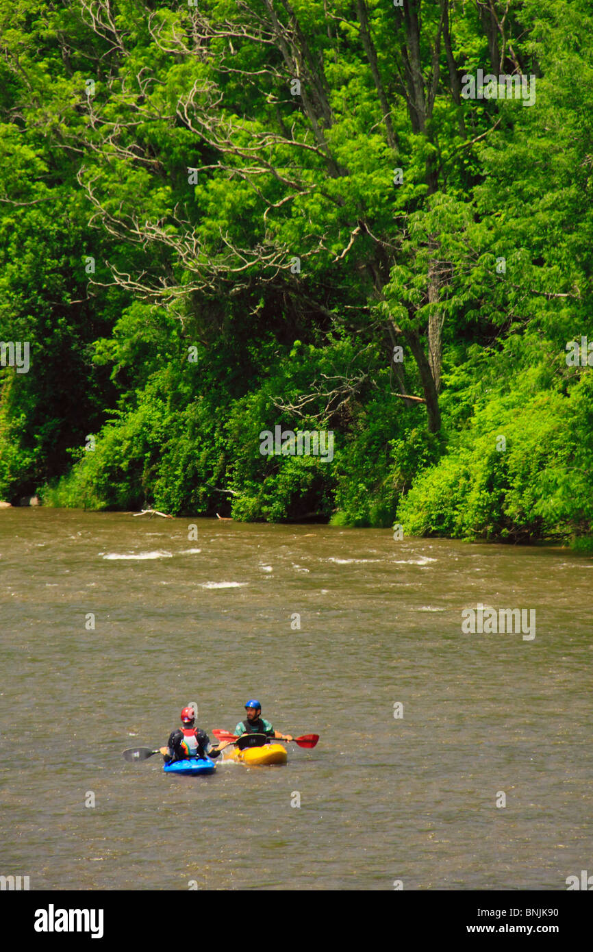 Kayaking on the Youghiogheny Scenic River, Sang Run, Maryland, USA