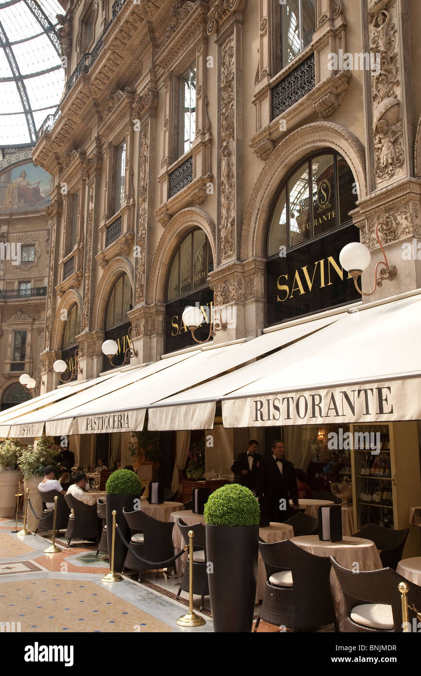 Savini restaurant in vittorio emanuele hires stock photography and