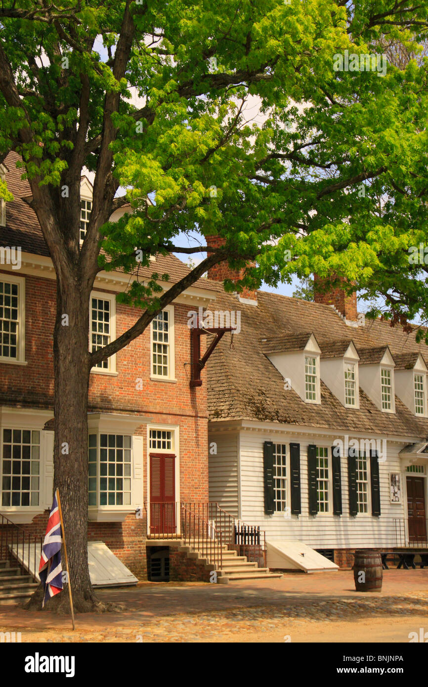 Period houses and shops in Historic Area, Colonial Williamsburg, Virginia, USA Stock Photo