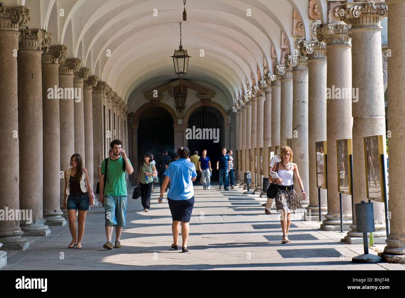 Университет в италии politecnico di milano. Итальянский институт. Лучшие вузы италии. Лучшие вузы италии. Миланский технический университет италия.