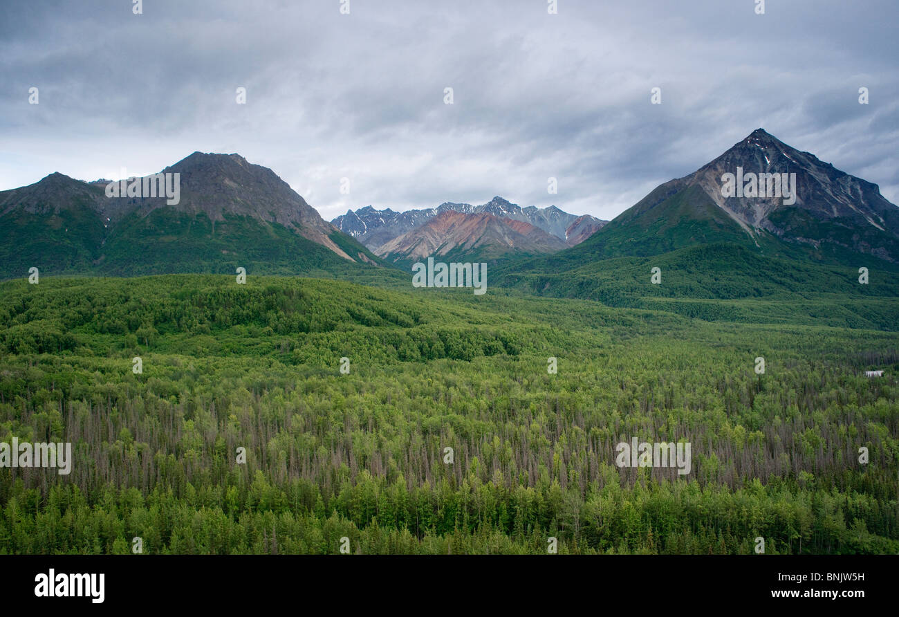 matanuska river, chugach mountains, alaska, highway 1 Stock Photo - Alamy