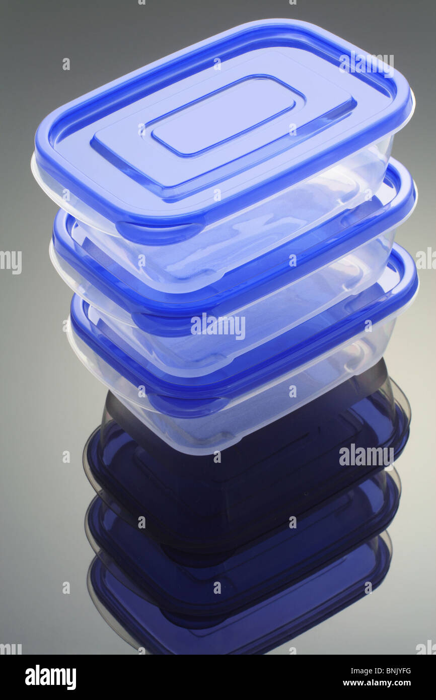 https://c8.alamy.com/comp/BNJYFG/stack-of-plastic-containers-BNJYFG.jpg