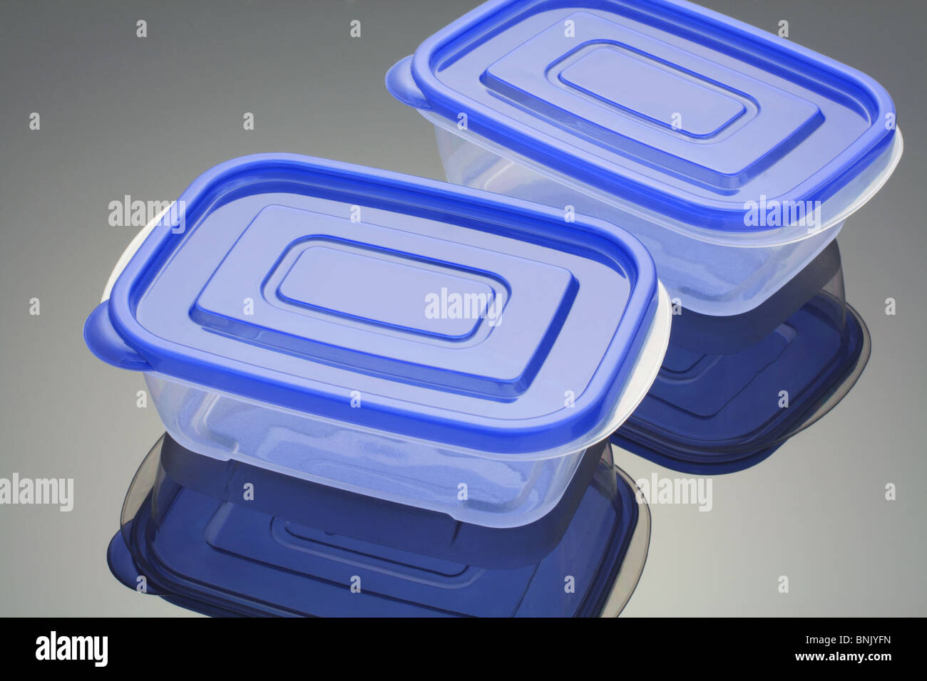 М видео контейнеры. Контейнер tefal masterseal fresh 0,8 л (k3021812). М видео контейнеры. Clear box контейнер 35х30х12. 5 л.