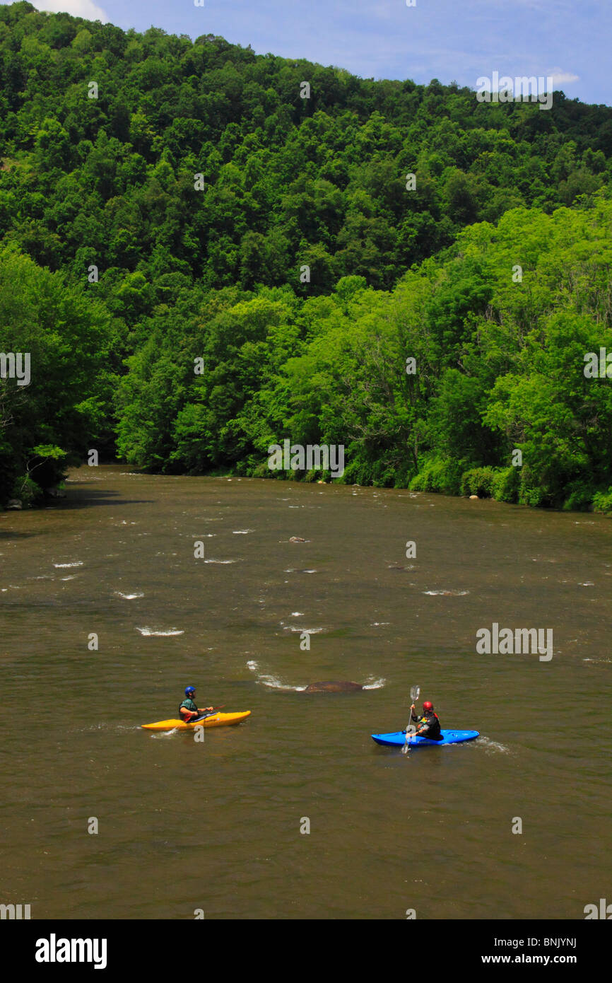 Kayaking on the Youghiogheny Scenic River, Sang Run, Maryland, USA Stock Photo