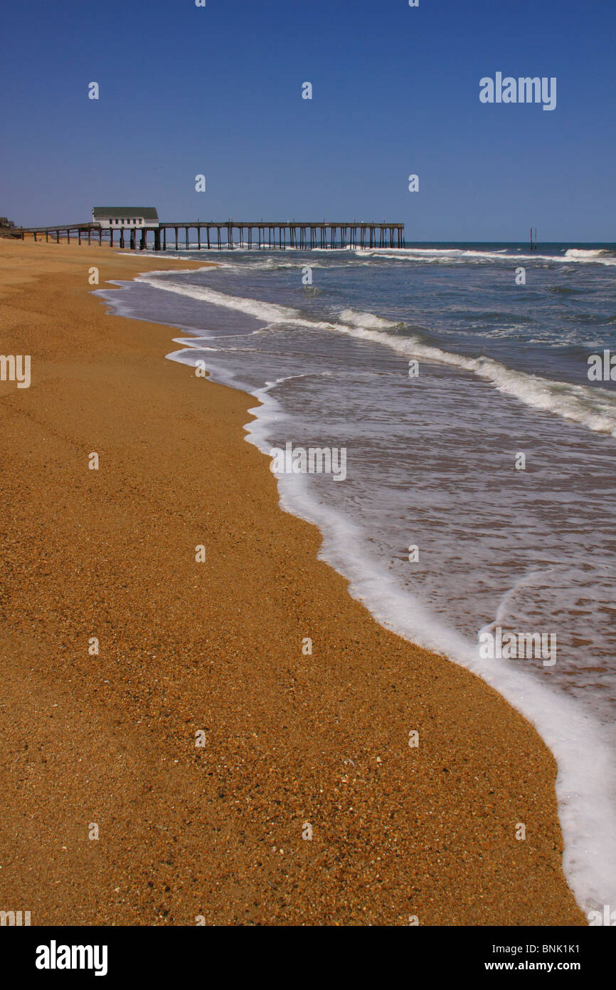 Fishing Pier at Kitty Hawk Beach, Kitty Hawk, North Carolina, USA Stock Photo Alamy
