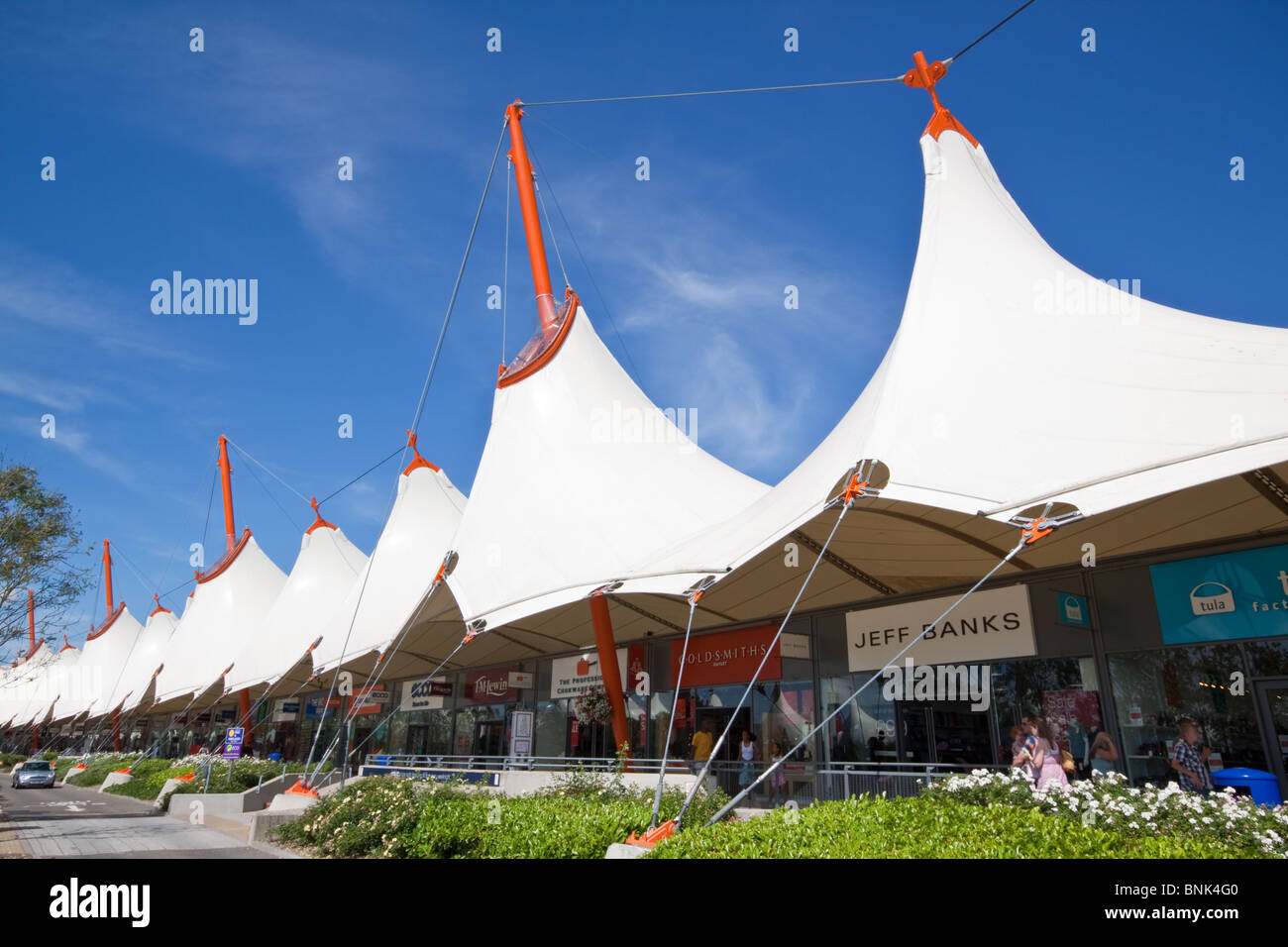 Ashford retail outlet hi-res stock photography and images - Alamy