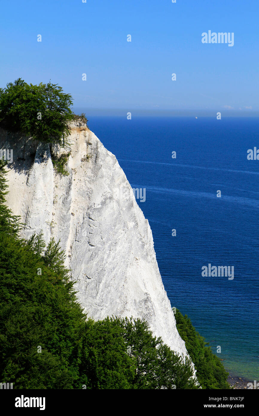 German Cliffs Chalk cliff at Koenigsstuhl, Jasmund National Park, Ruegen island ...