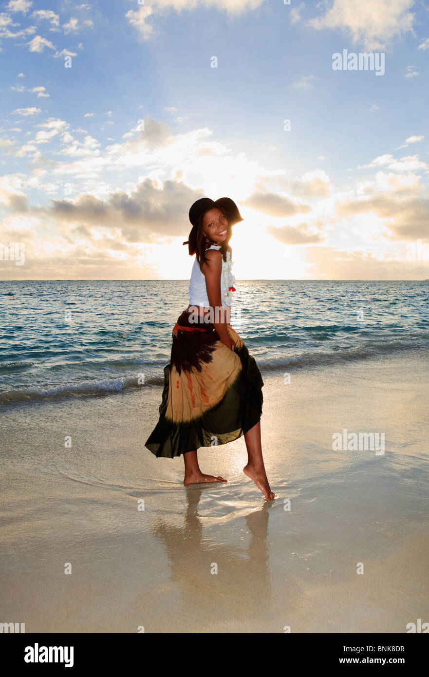 beautiful black woman on the shore of a Hawaii beach Stock Photo - Alamy