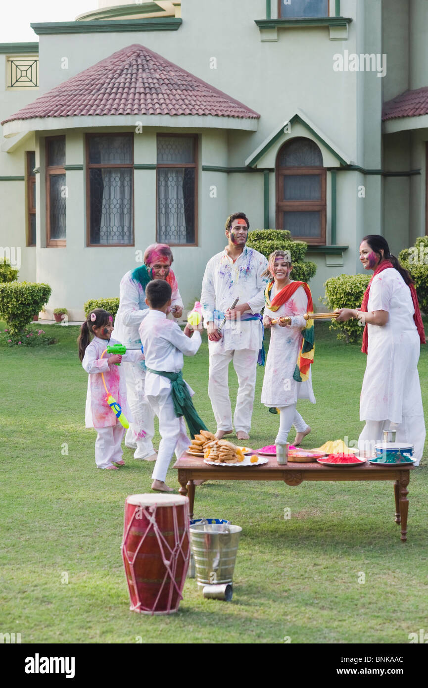 holi stock