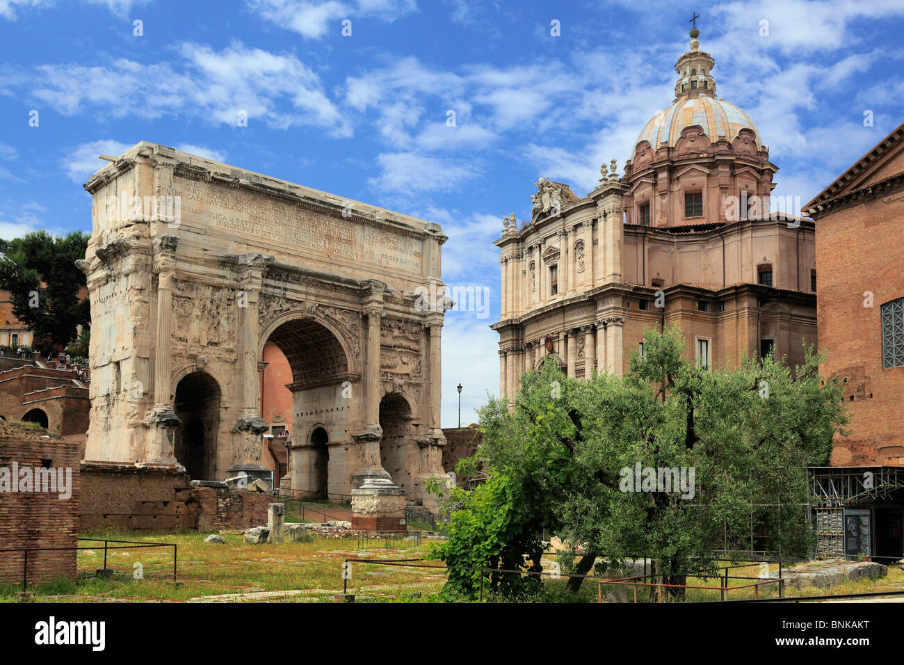 Rome ruins forum romanum hi-res stock photography and images - Alamy