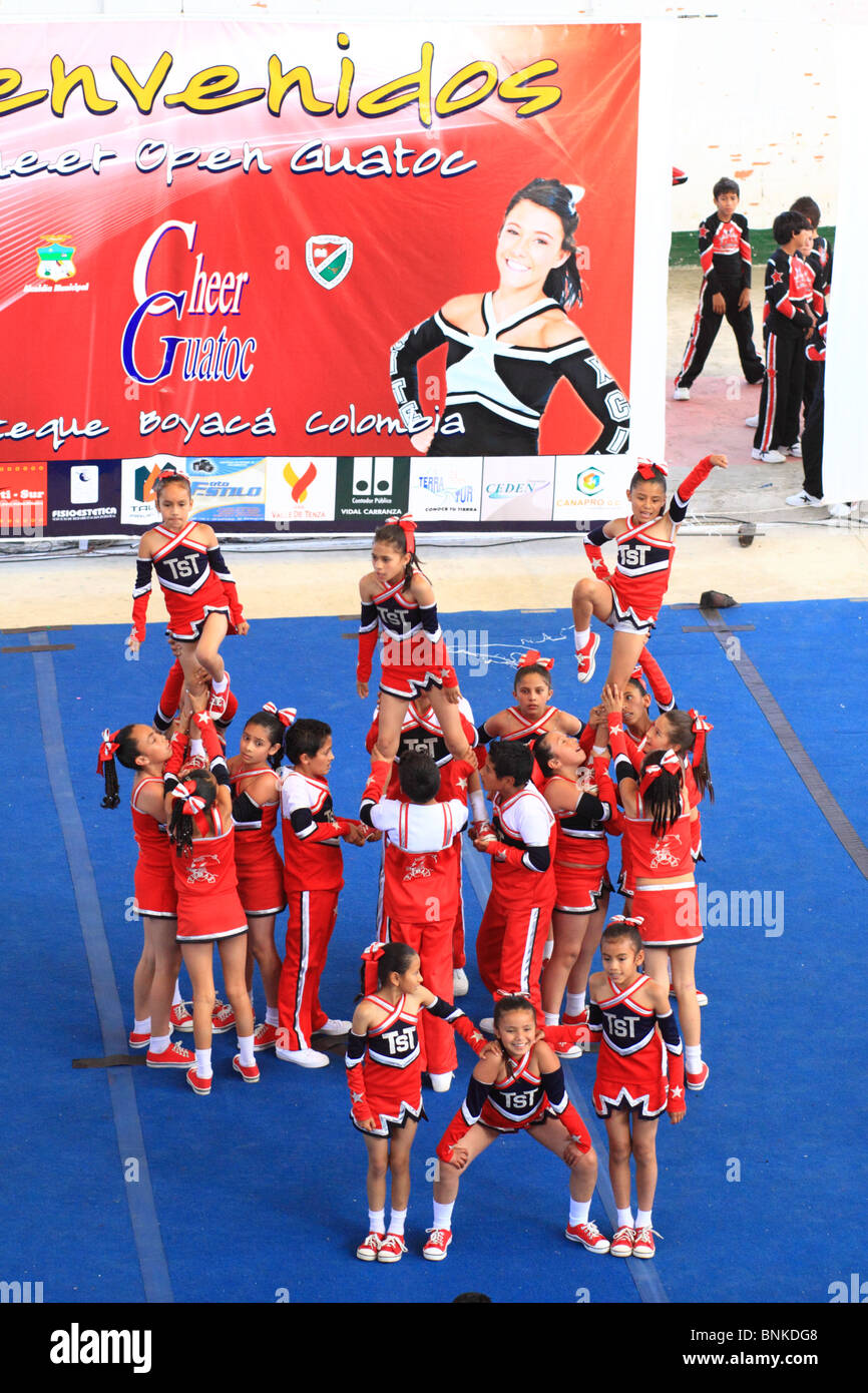 Cheerleading championship hi-res stock photography and images - Alamy