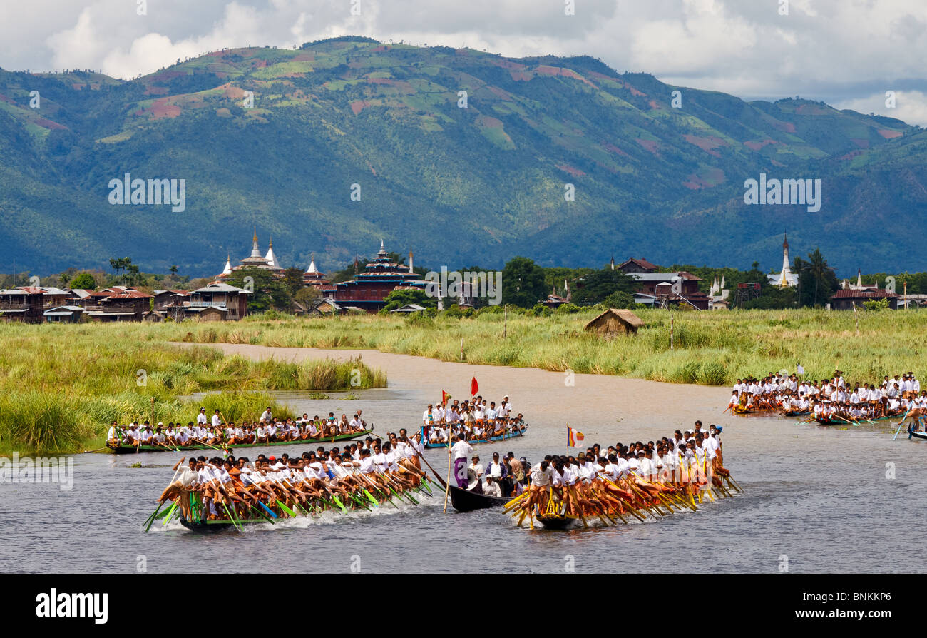 Leg rowing boat race on Inle Lake, Burma Myanmar Stock Photo - Alamy