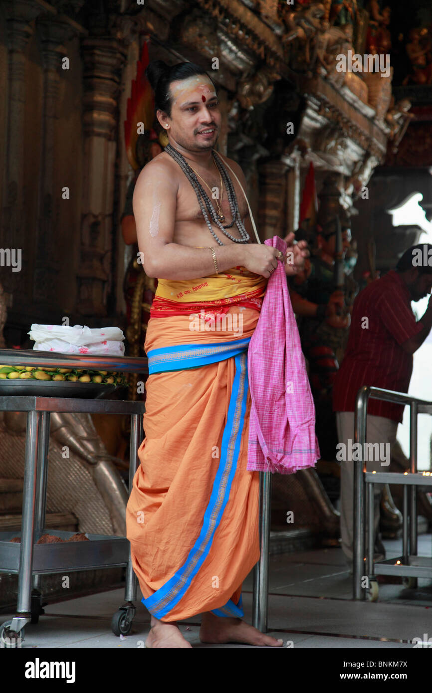Singapore, brahmin priest, Sri Veeramakaliamman hindu temple, Stock Photo