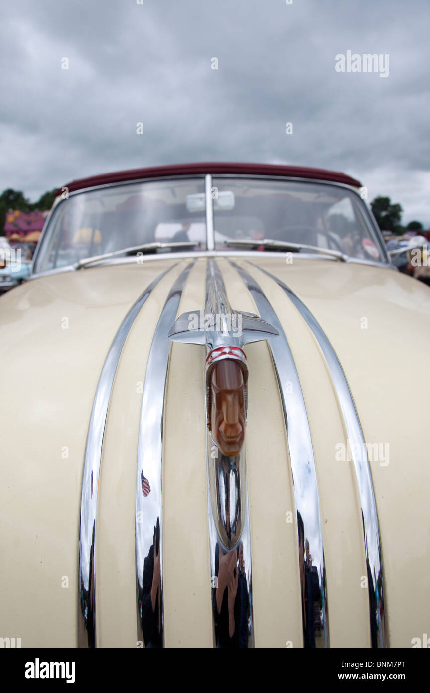 The front of a 1949 Pontiac Sedan car at an American car show on 4th