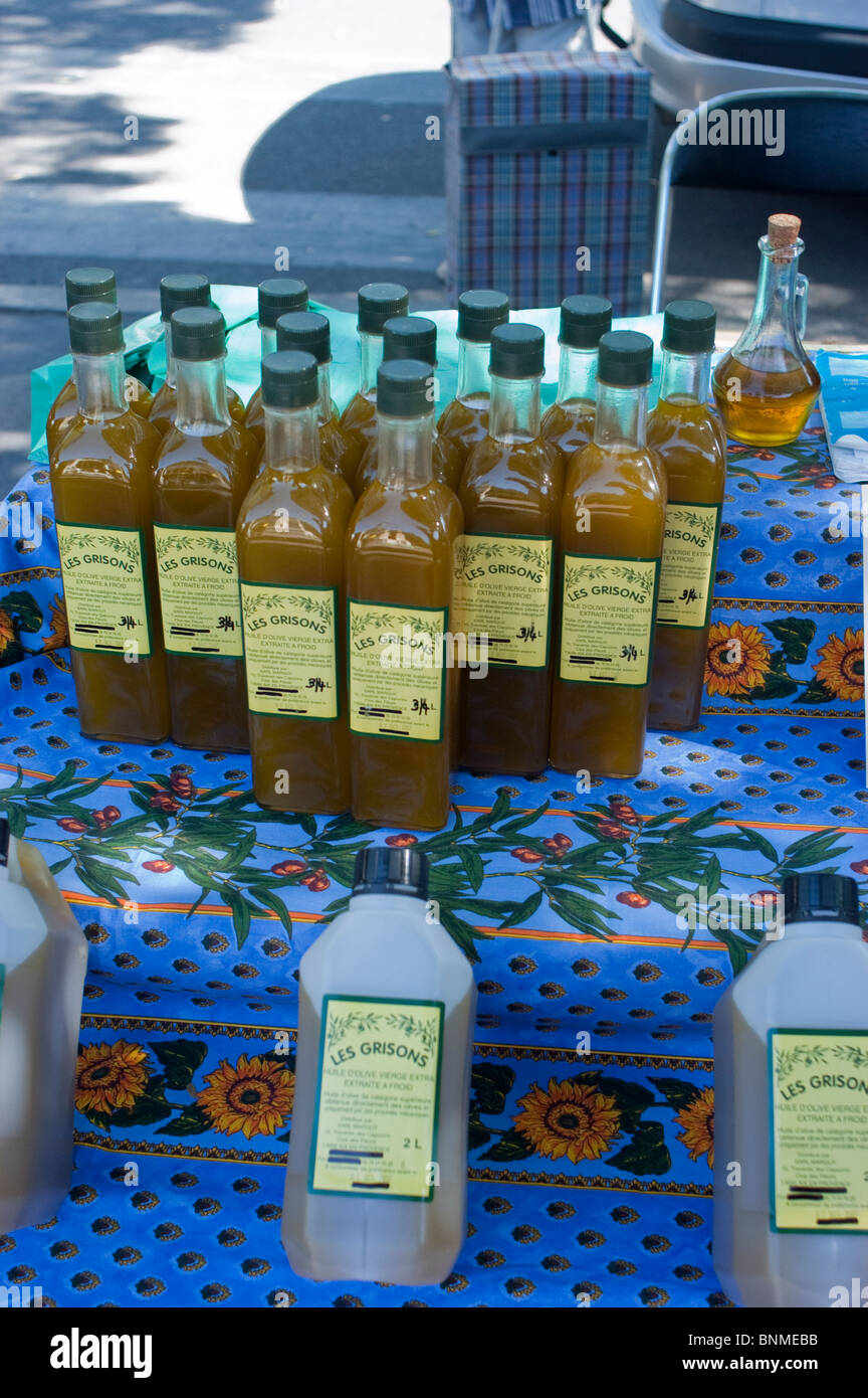 Farmers market organic apple juice display stall bottles hires stock