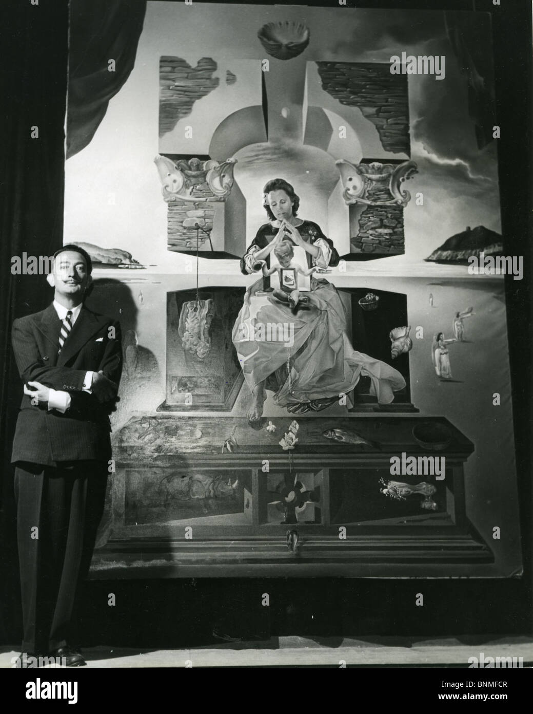 SALVADOR DALI  (1984-89) Spanish artist with his Madonna painting for which his wife Gala was he model Stock Photo