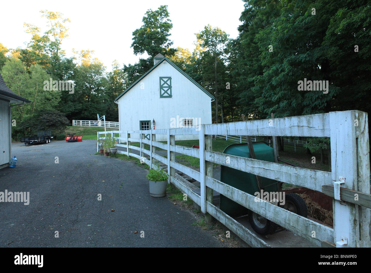 barn & wooden paddock fence Stock Photo Alamy