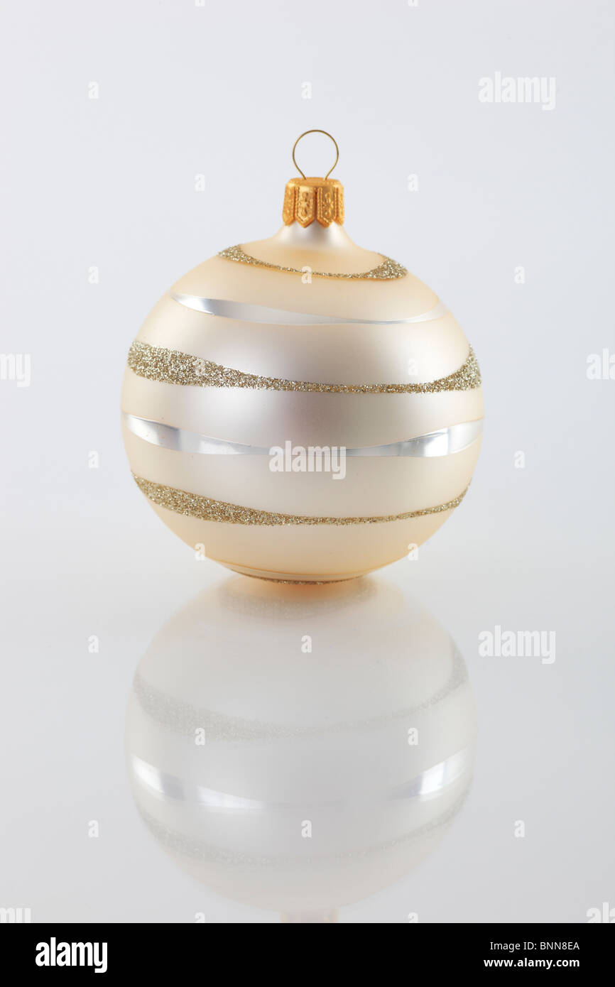 1 Christmas tree ball Christmas tree decorations decoration adornment ball sphere close-up ornament pearl Reflektion jewellery Stock Photo