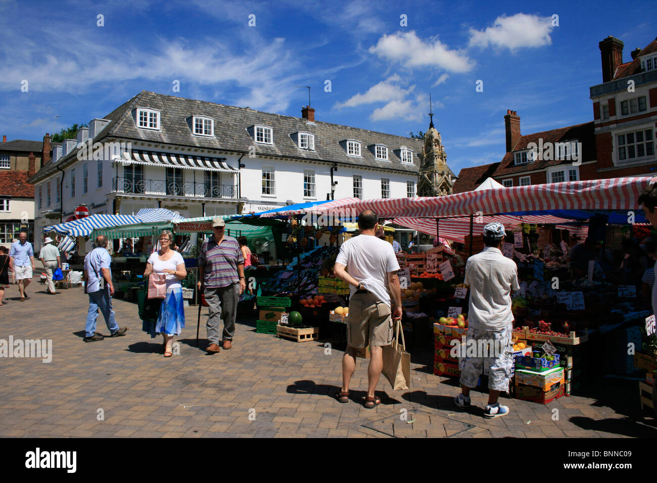 Saturday market in Market Square, Saffron Walden Stock Photo Alamy