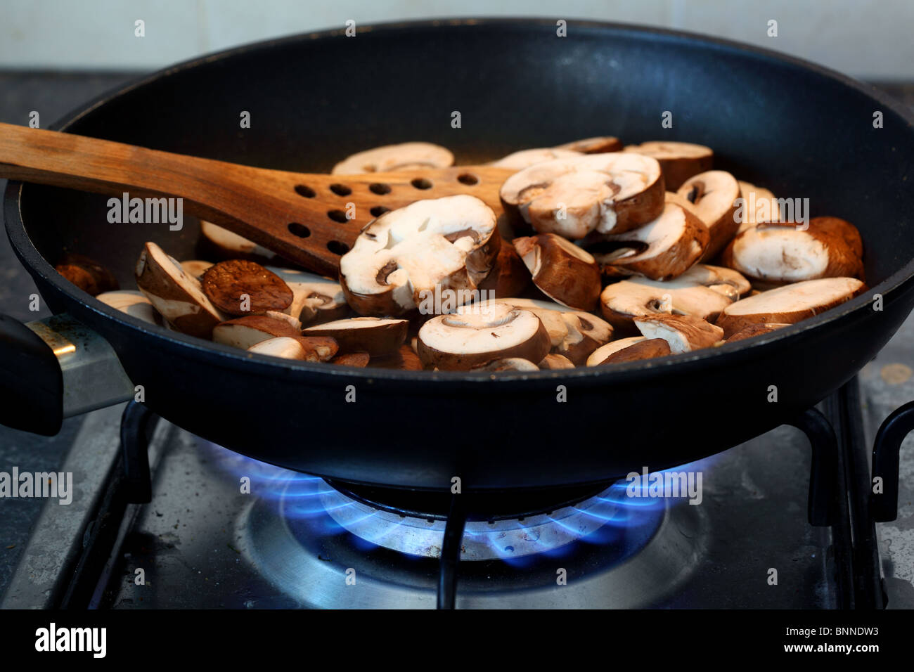 cooked chestnut mushroom Stock Photo - Alamy