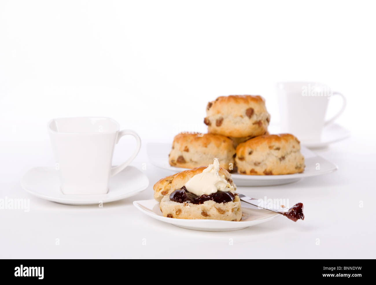Scone with clotted cream hi-res stock photography and images - Alamy