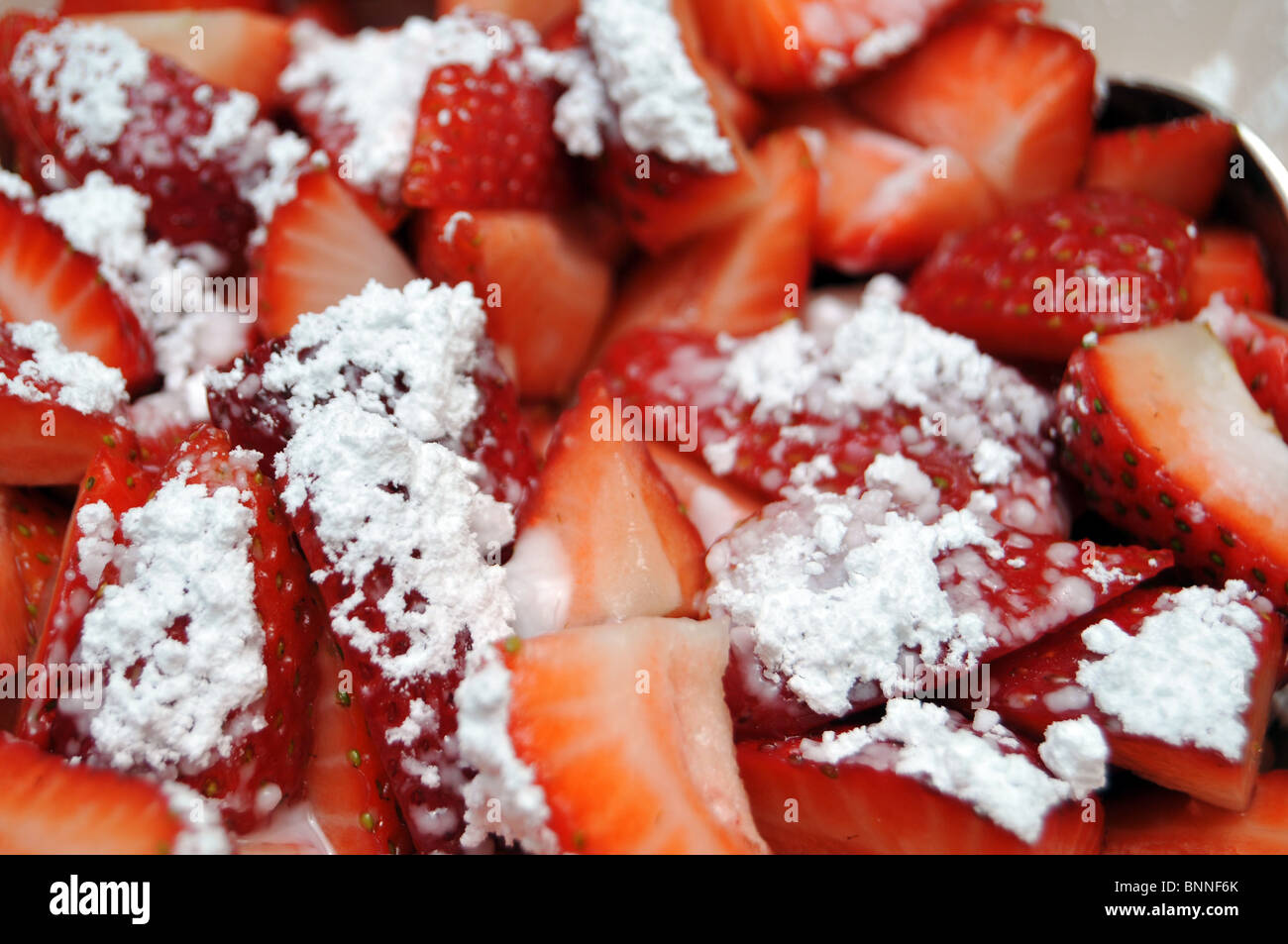 Chopped strawberries close up hi-res stock photography and images - Alamy