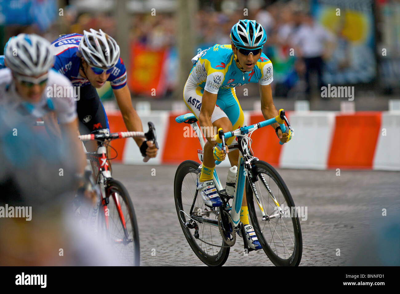 Figurine cycliste Astana Lance Armstrong - Le Tour de France miniature et  sa caravane