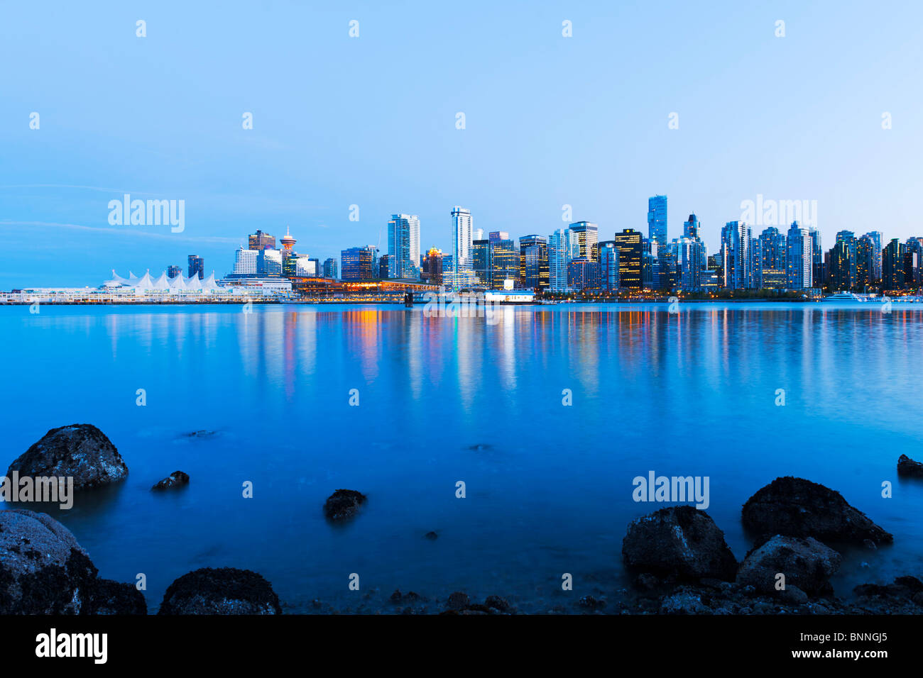 Tall british buildings hi-res stock photography and images - Alamy