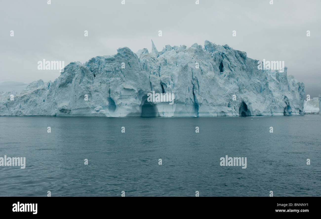 Arctic ice cap shrinking hires stock photography and images Alamy