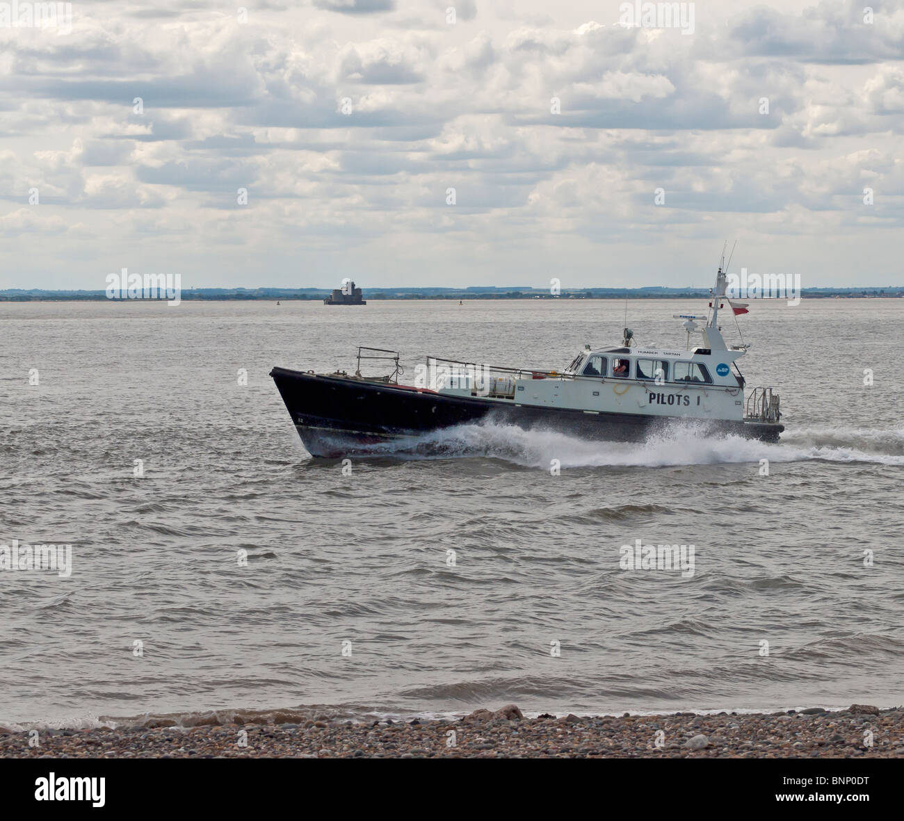 Humber pilot boat passing Fort Yorkshire, UK Stock Photo