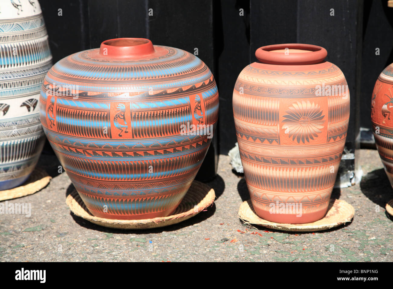 Native American Pottery, Santa Fe, New Mexico, USA Stock Photo Alamy