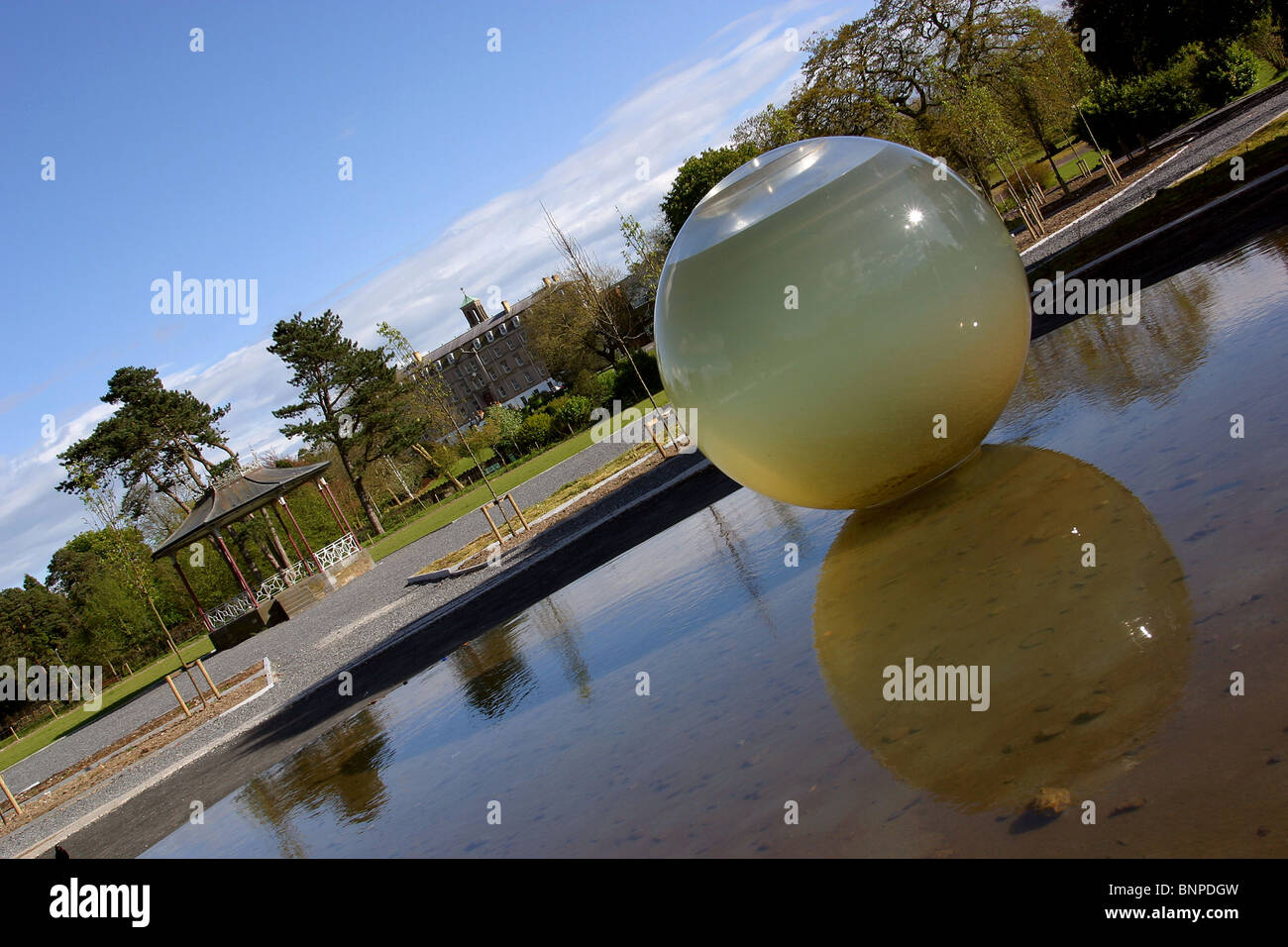 Sculpture waterford ireland hires stock photography and images Alamy