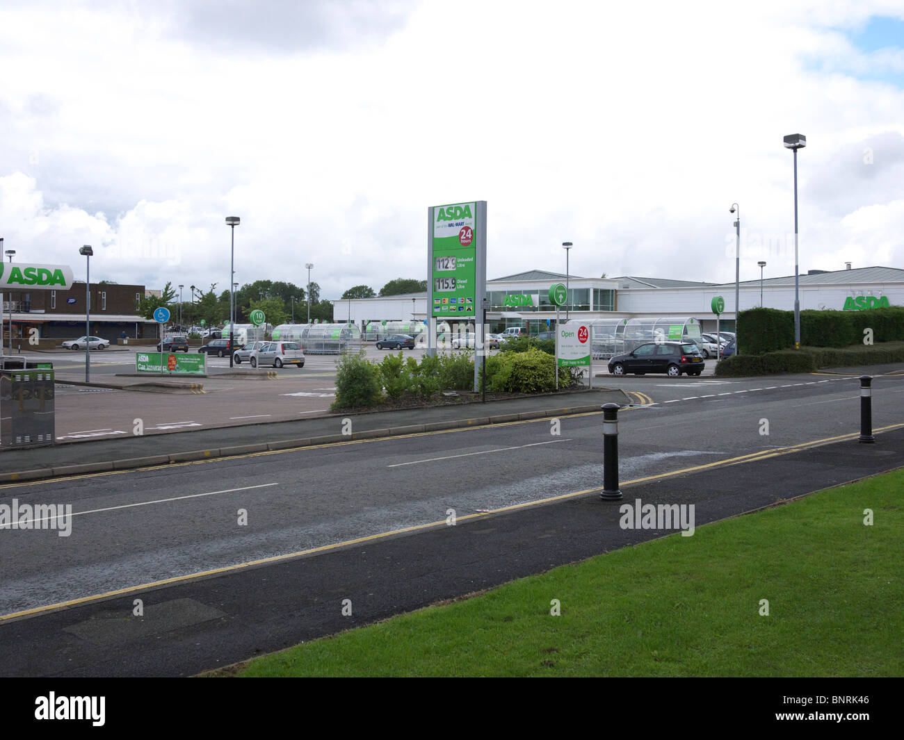 Asda Superstore at Chadderton, Oldham, Lancashire, UK Stock Photo Alamy