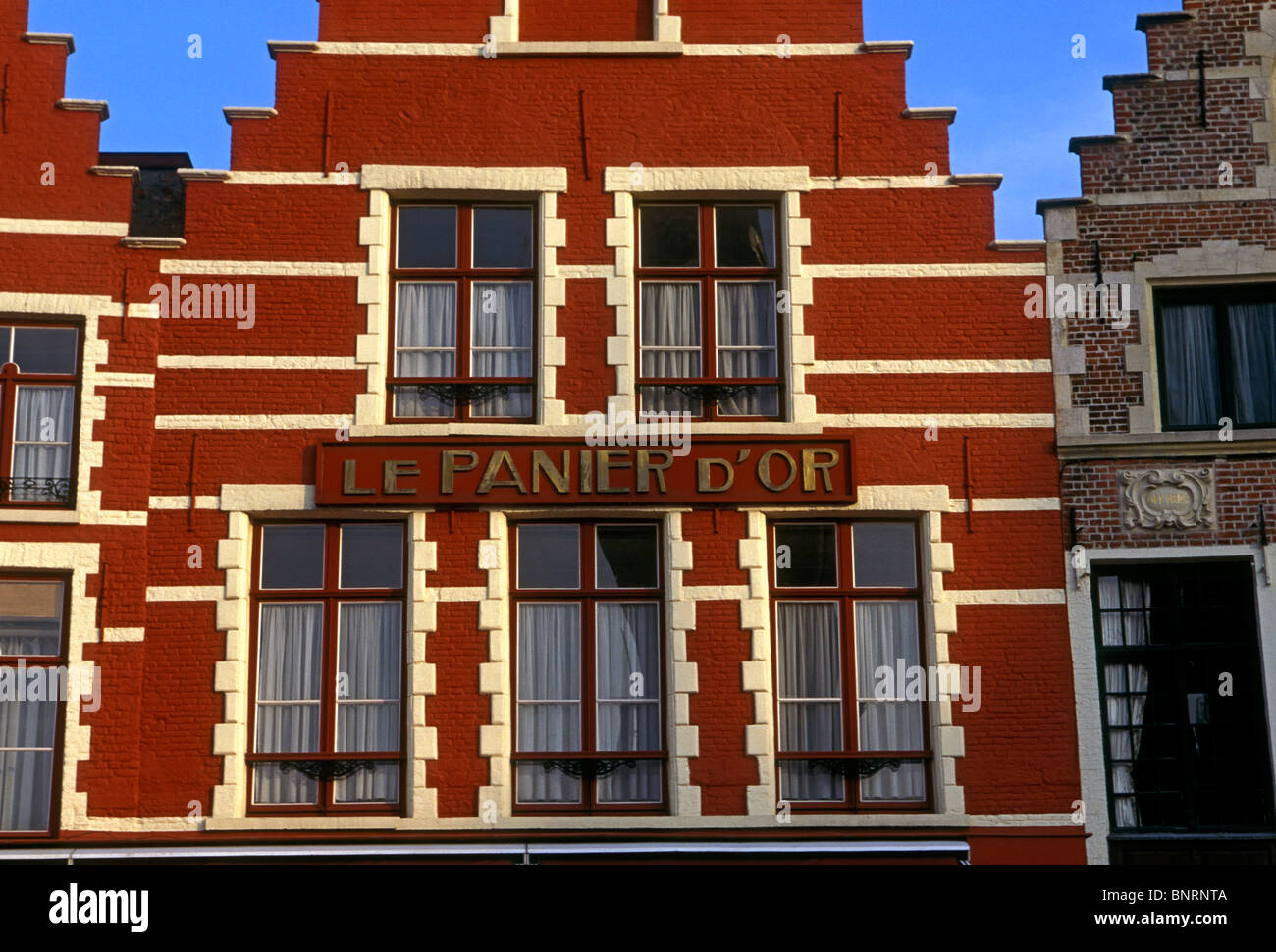 Le panier dor restaurant hi-res stock photography and images - Alamy