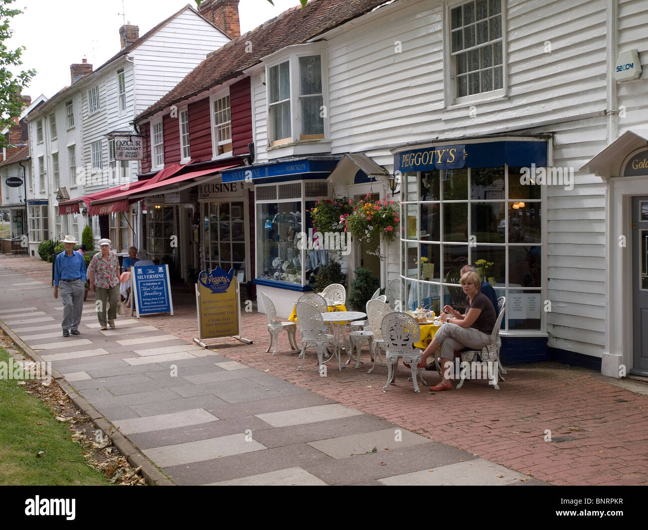 Street cafés, one Turkish, in the High Street Tenterden Kent Stock Photo