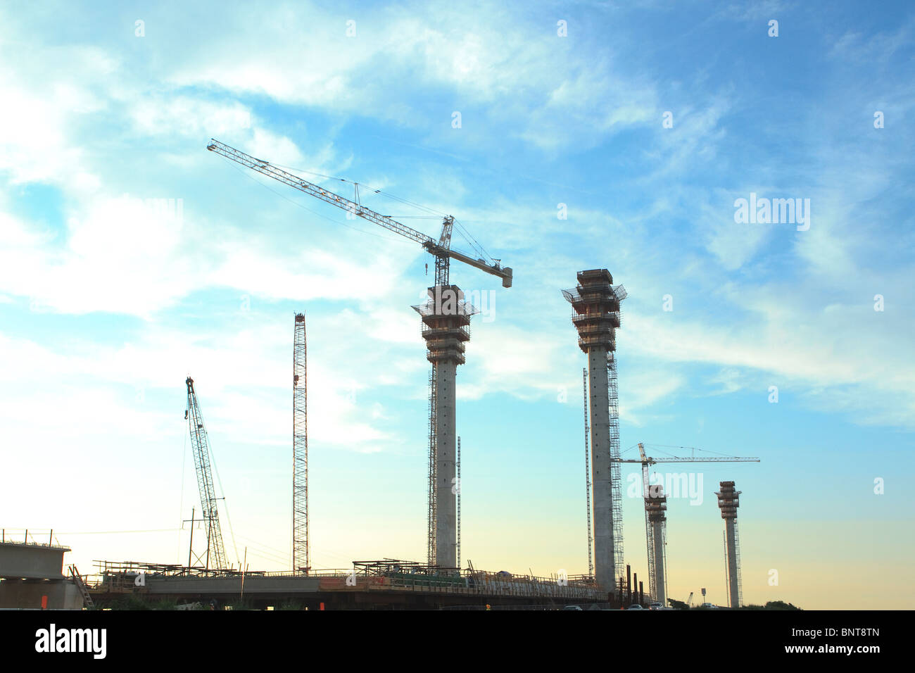 Construction tower bridge hi-res stock photography and images - Alamy