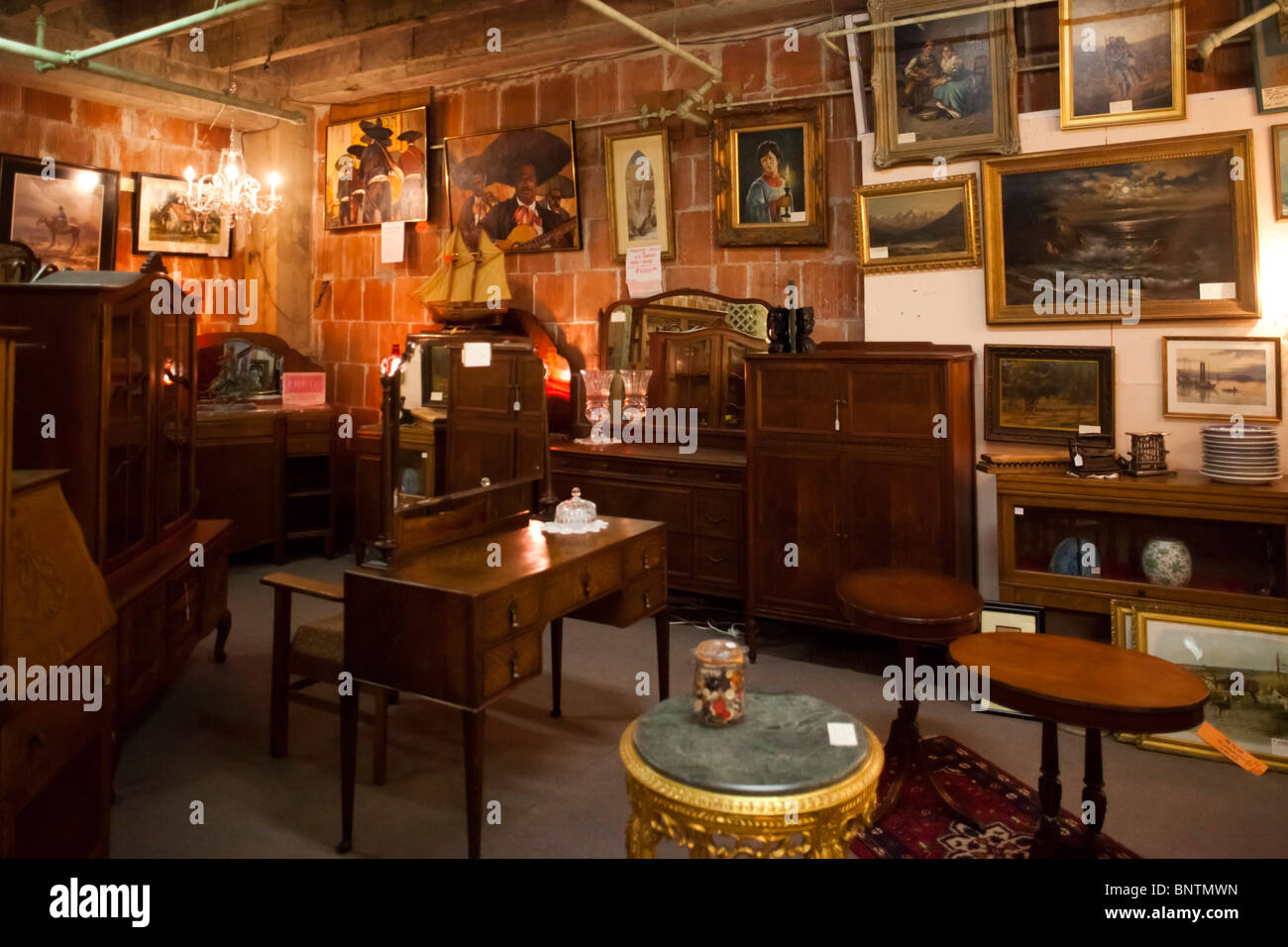 Antique shop, Petaluma, California, United States of America Stock Photo Alamy
