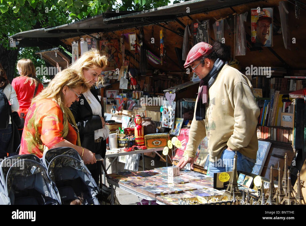 market stalls along Paris Seine, France Stock Photo - Alamy