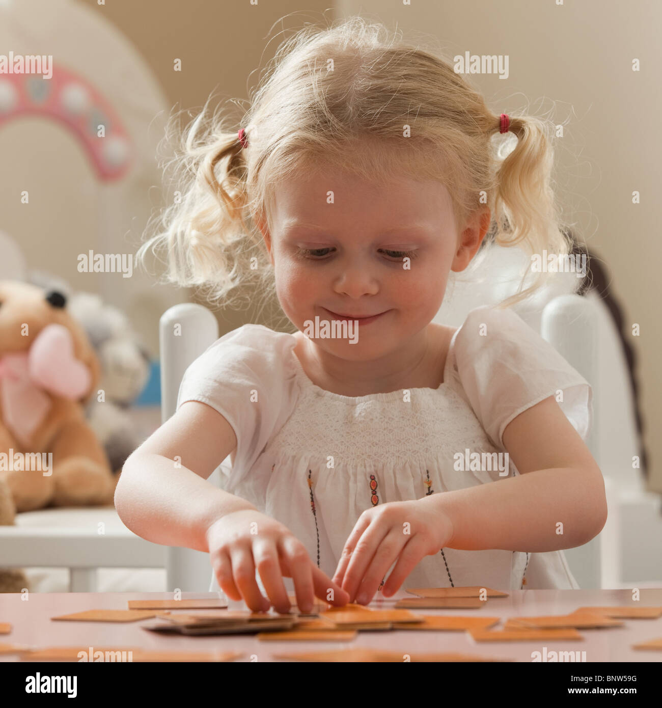 Memory game hi-res stock photography and images - Alamy