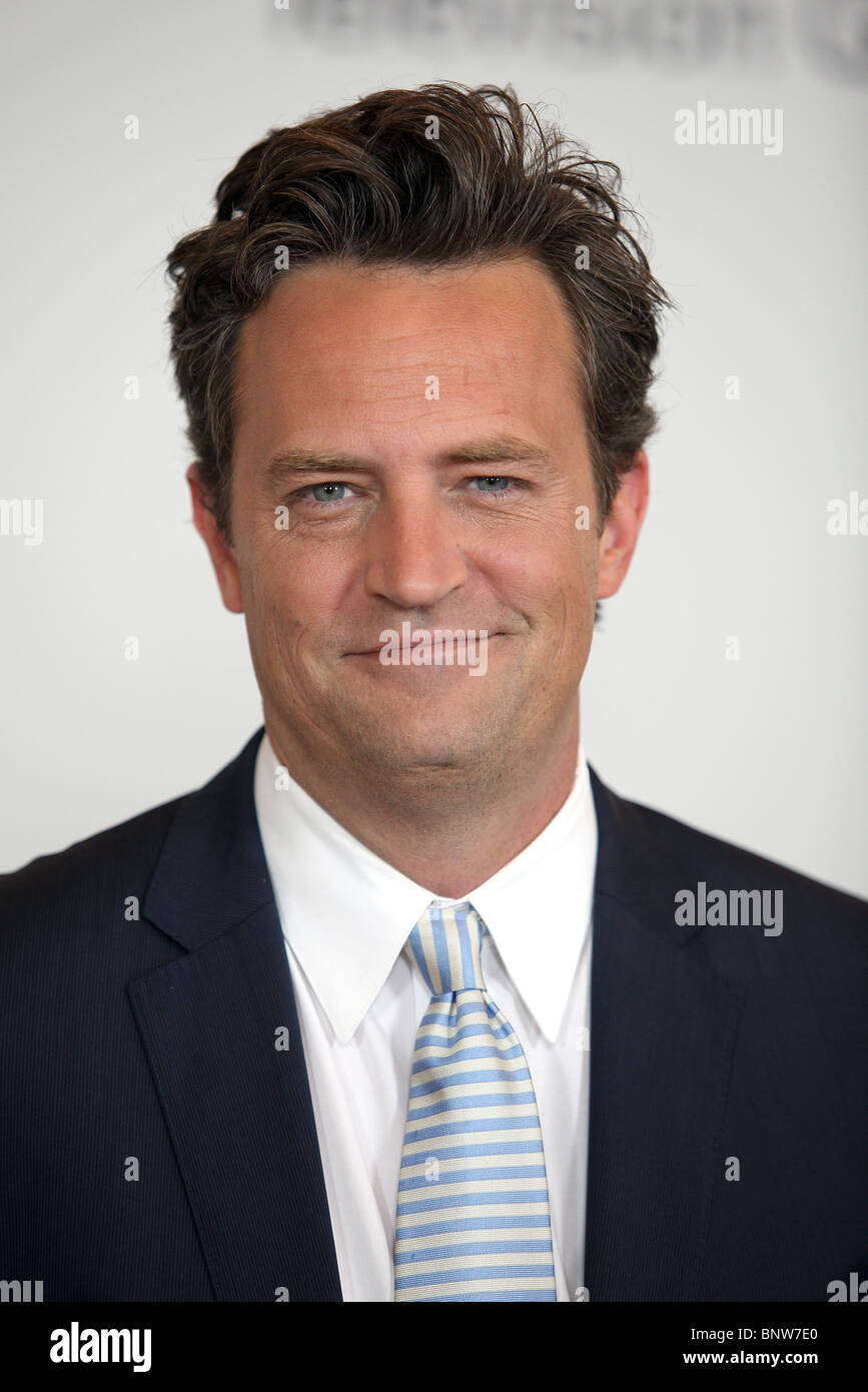 MATTHEW PERRY DISNEY ABC TELEVISION SUMMER PRESS TOUR BEVERLY HILLS CALIFORNIA USA 01 August 2010 Stock Photo