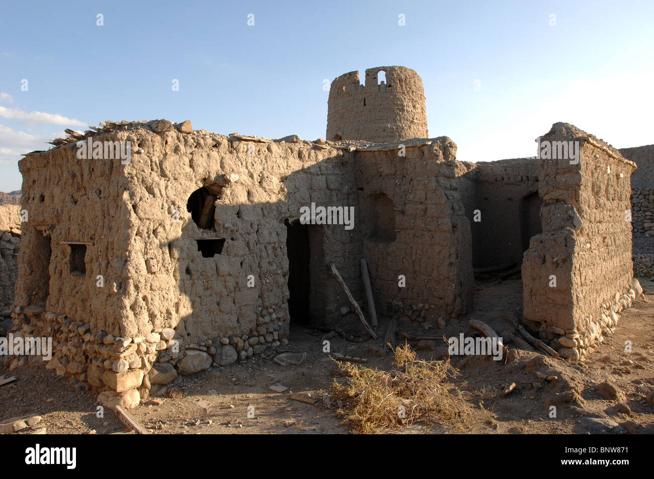 Broken house africa hi-res stock photography and images - Alamy