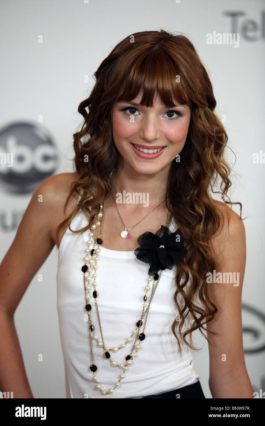 Bella Thorne Disney Hi Res Stock Photography And Images Alamy