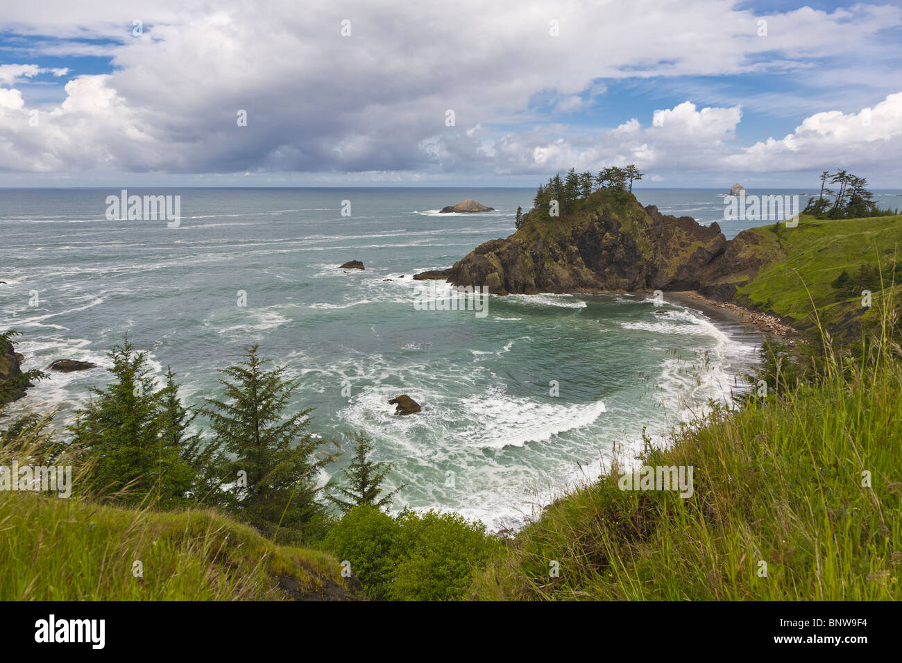 Pacific Ocean along the rigged rocky southern Oregon coast Stock Photo