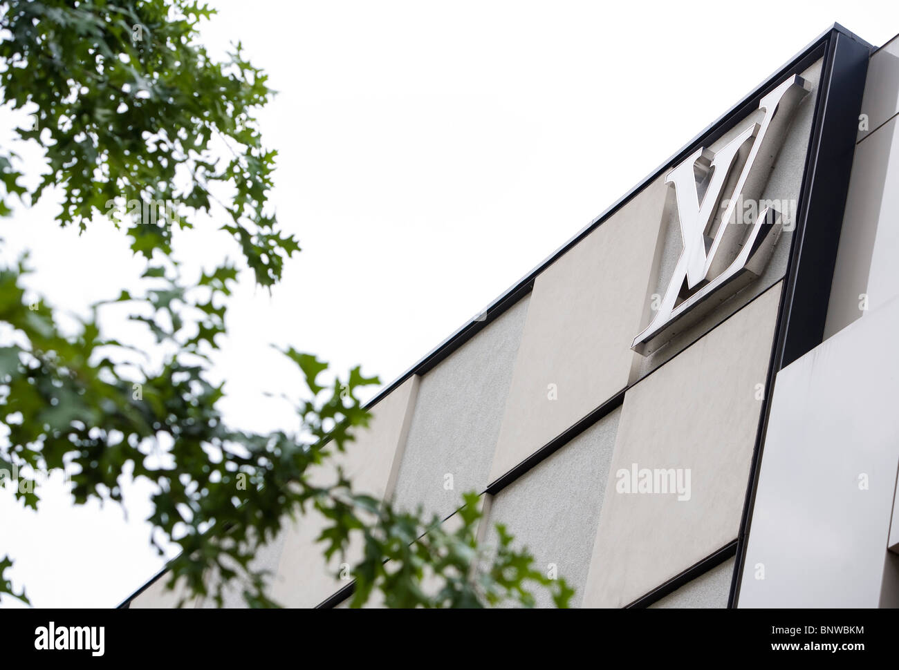 A Louis Vuitton retail store. Stock Photo