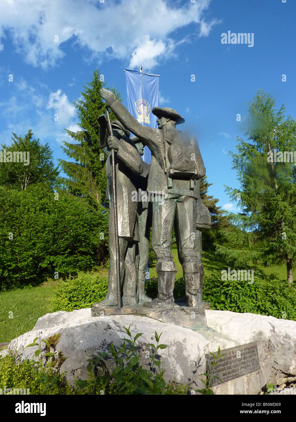 SLOVENIA  Monument to the first climbers of Mount Triglav at Ribcev Laz, beside Lake  Bohinj. Photo Tony Gale Stock Photo