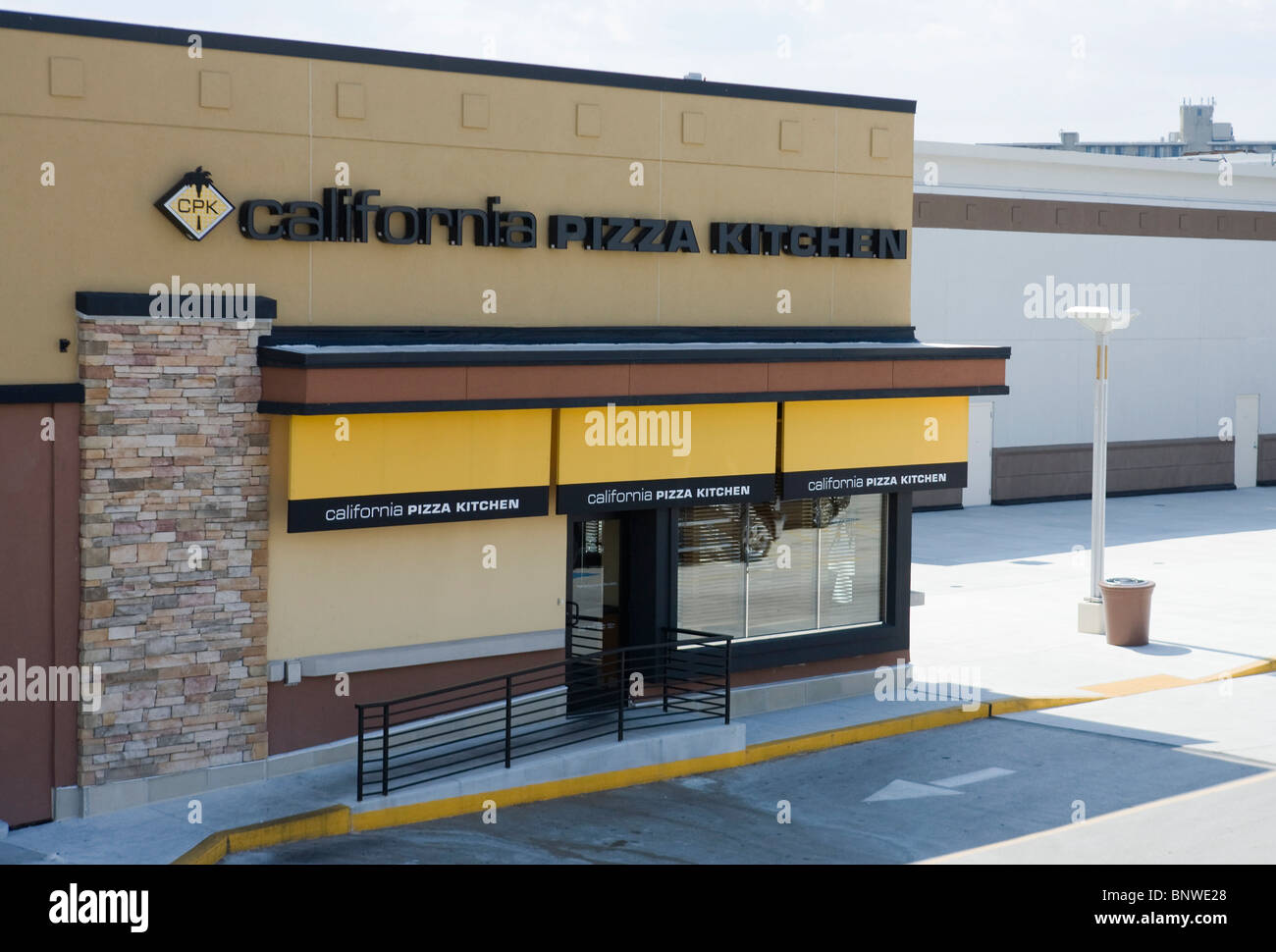 California Pizza Kitchen High Resolution Stock Photography And Images Alamy